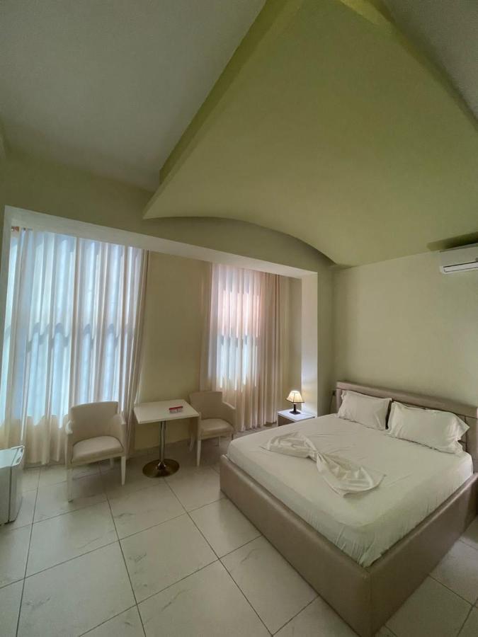 Grand Hotel Gjyshi Qerrexhias 외부 사진