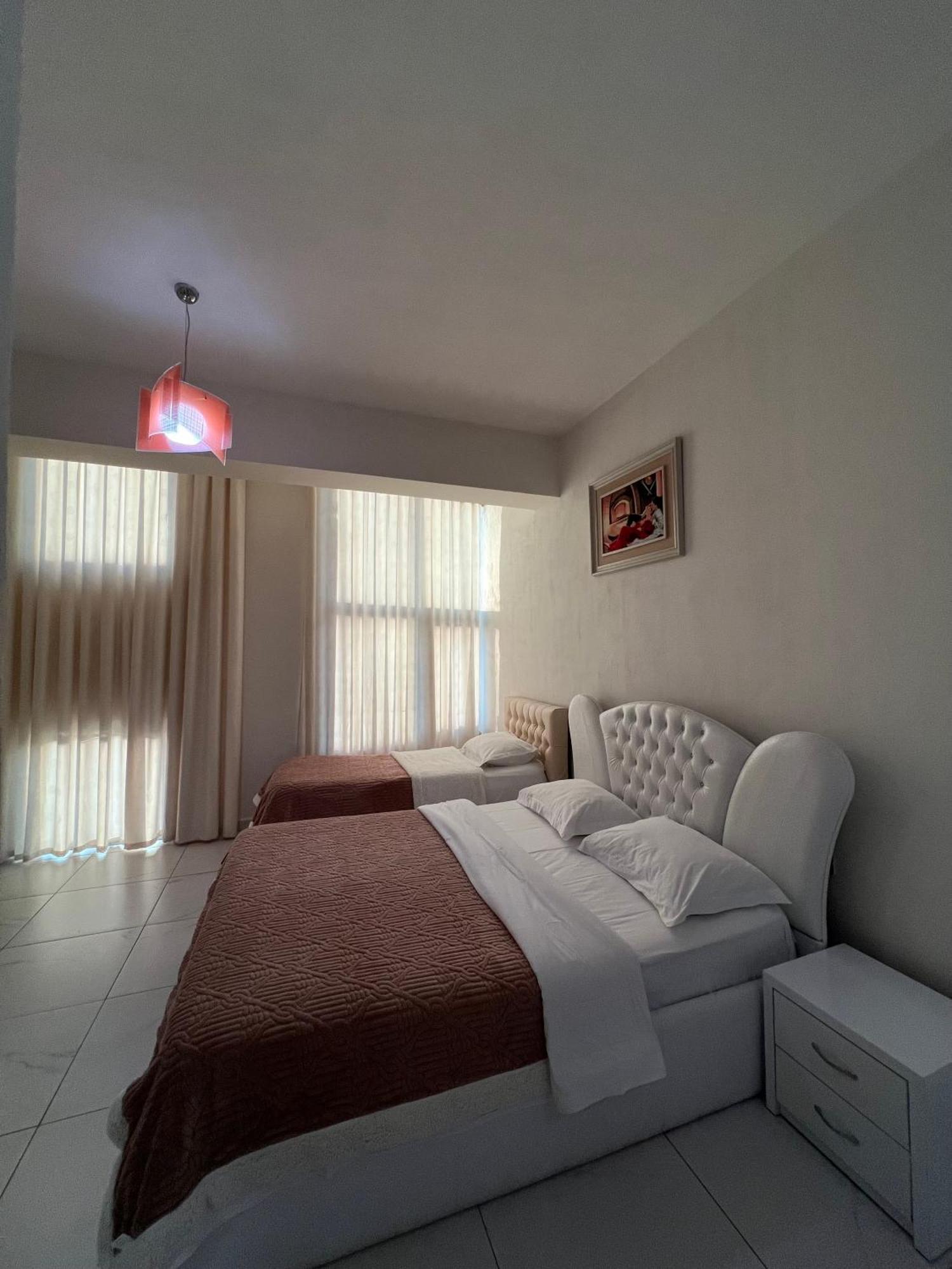 Grand Hotel Gjyshi Qerrexhias 외부 사진